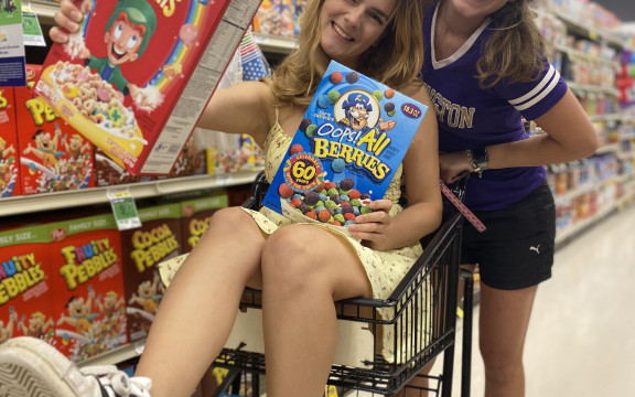 au pair beim shopping im supermarkt