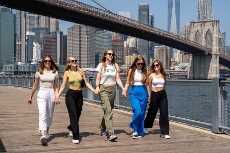 Au pairs spazieren durch New York City