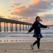 Junge Frau am Strand
